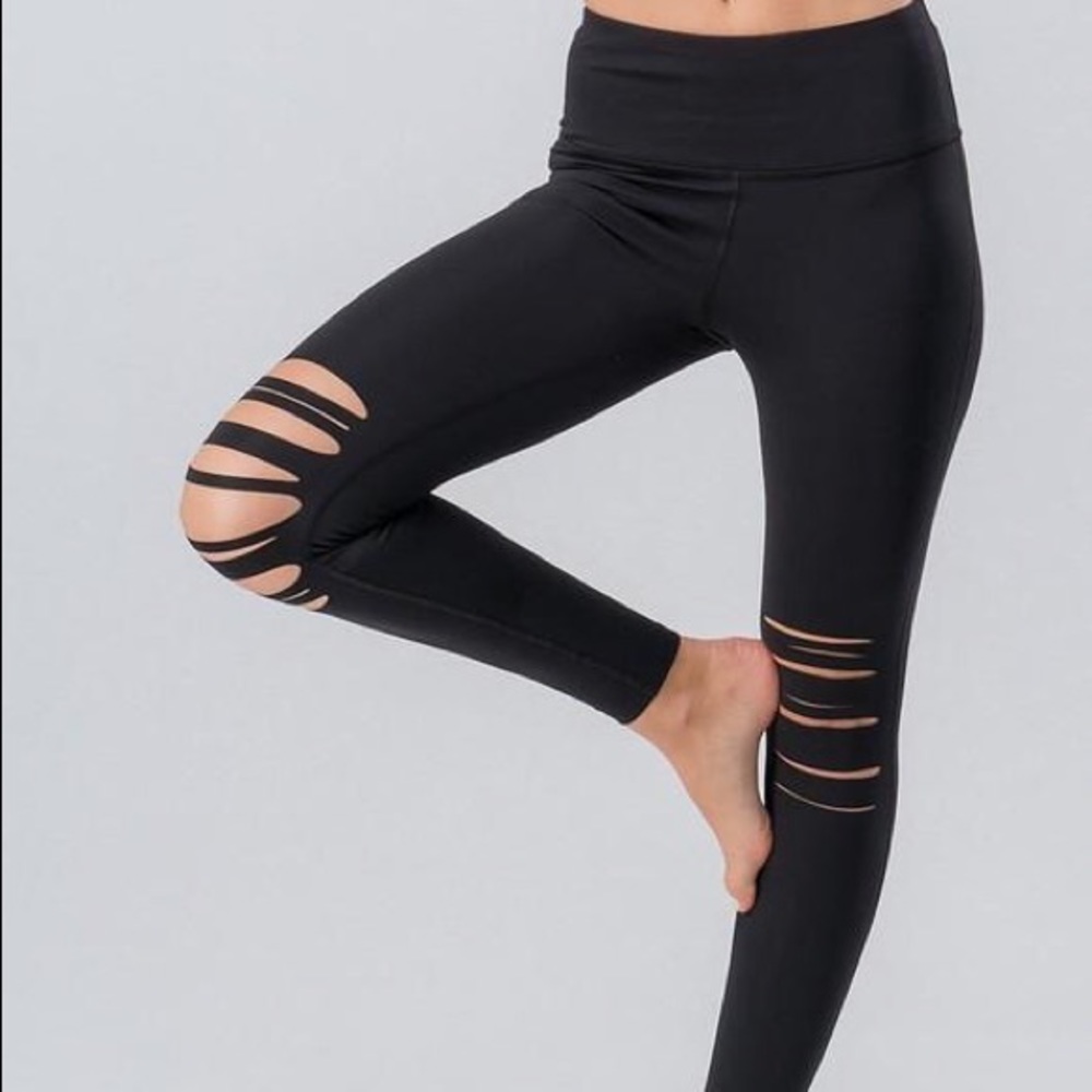 Cut out leggings